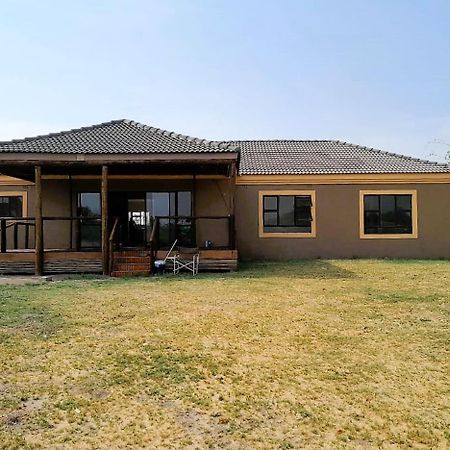 Dagha Boys Villa Khwai Luaran gambar
